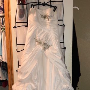 Wedding dress